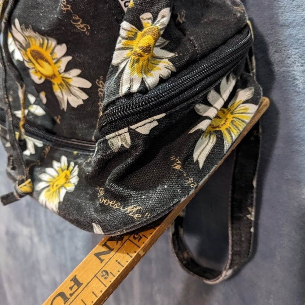 Vintage Sassaby Daisy Floral Mini Backpack Black He Loves Me 90s Sling Bag Y2K - Picture 5 of 16